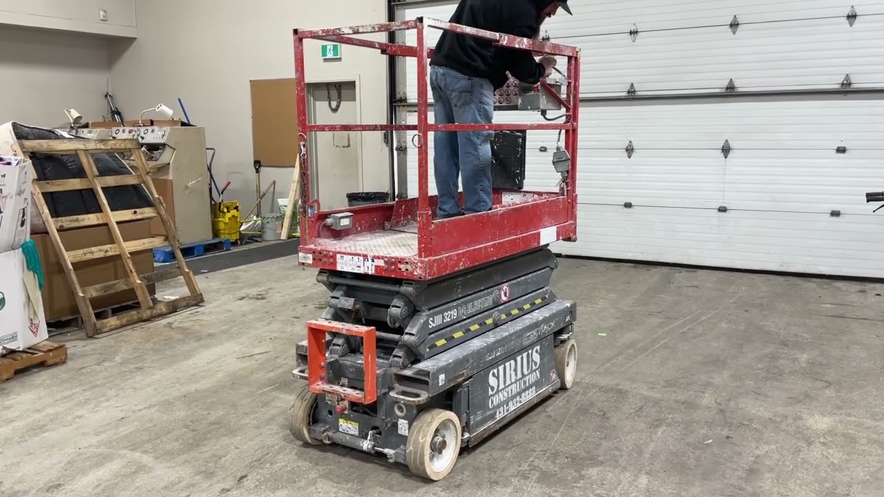 Sky JackScissor Lifts Model SJ 111-3219