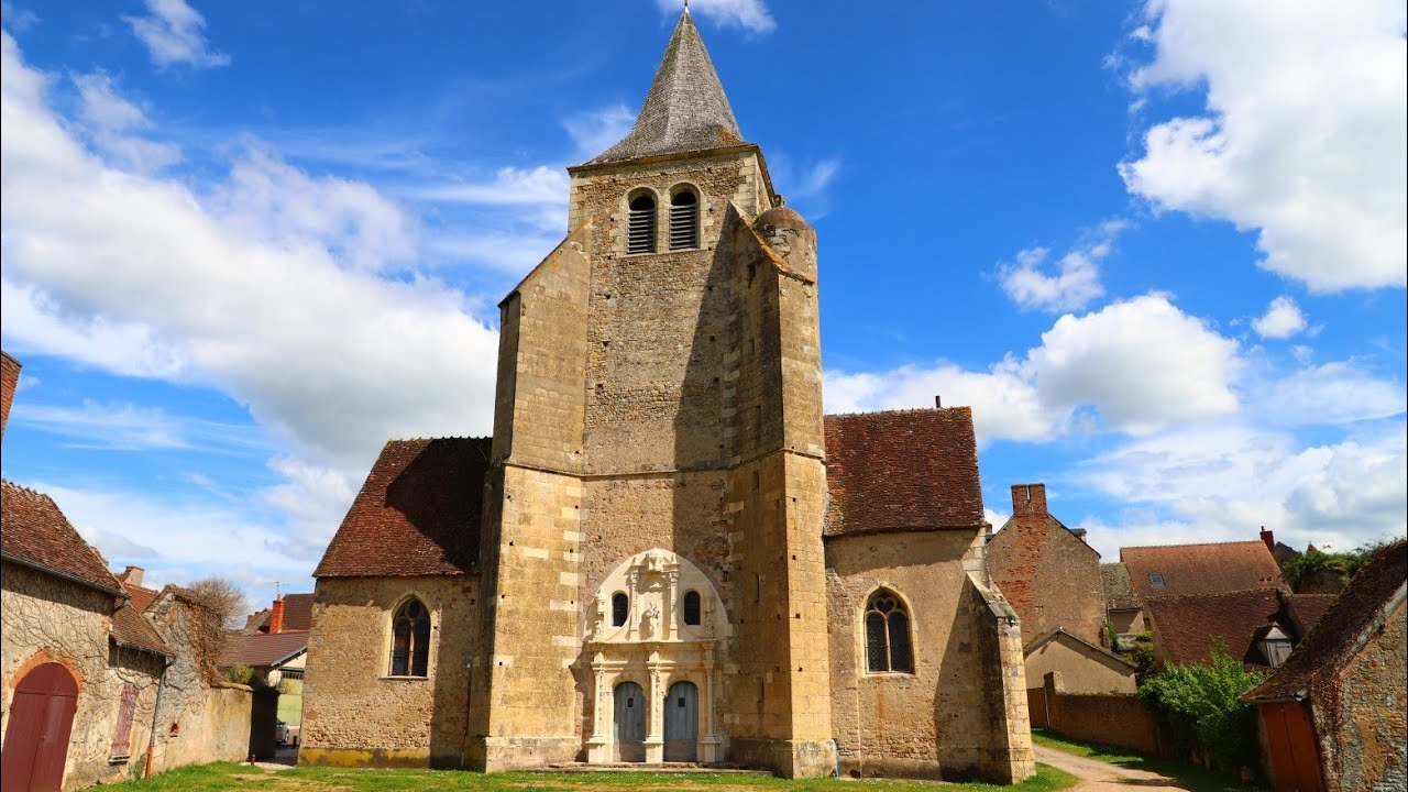 Ainay-le-Ch&acirc;teau, situ&eacute; dans l&rsquo;Allier, r&eacute;gion&nbsp;Auvergne-Rh&ocirc;ne-Alpes.