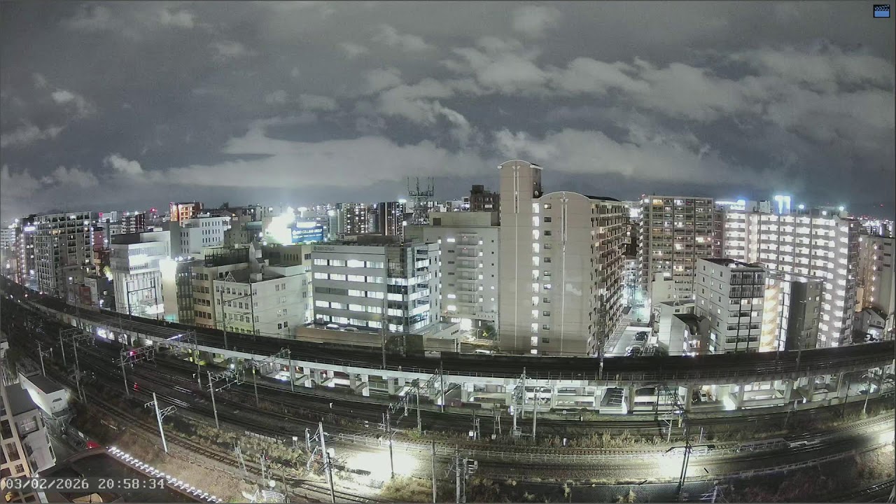 【2026/3/2 9:00 - 21:00】福岡・博多駅 ライブカメラ｜九州新幹線下り｜JR九州・鹿児島本線｜JR西日本・博多南線｜福岡の天気｜福岡の空 | 冬の空