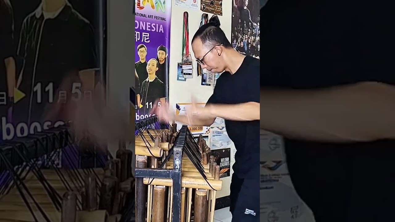 Angin malam by Chrisye (Erwin Gutawa Orchestra Version) Angklung Cover