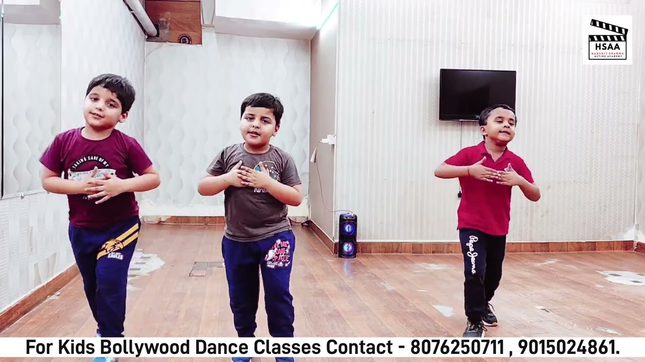 Chogada Tara Kids Dance Performance | Loveyatri | Garba Dandiya Dance For Navratri | Aayush Sharma.