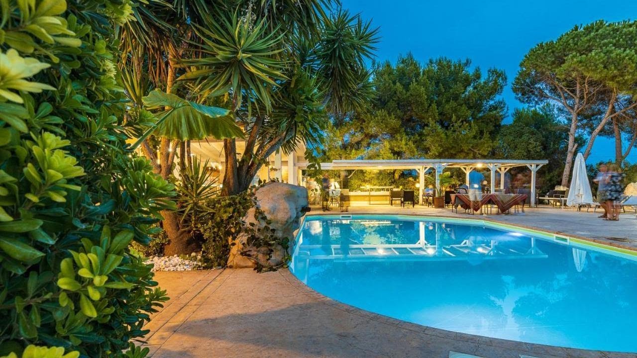 Albergo Residenziale Menhirs, Putzu Idu, Italy