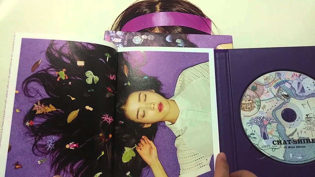 IU(아이유) 4th mini album CHAT-SHIRE '23(Twenty three)' Unboxing