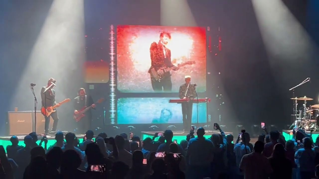 The Actor, Michael learns to rock, live in Seattle August 24, 2025 MLTR