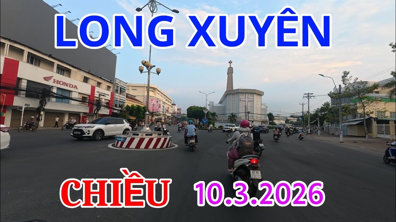 Long Xuyên chiều nhộn nhịp ngày 10-3-2026