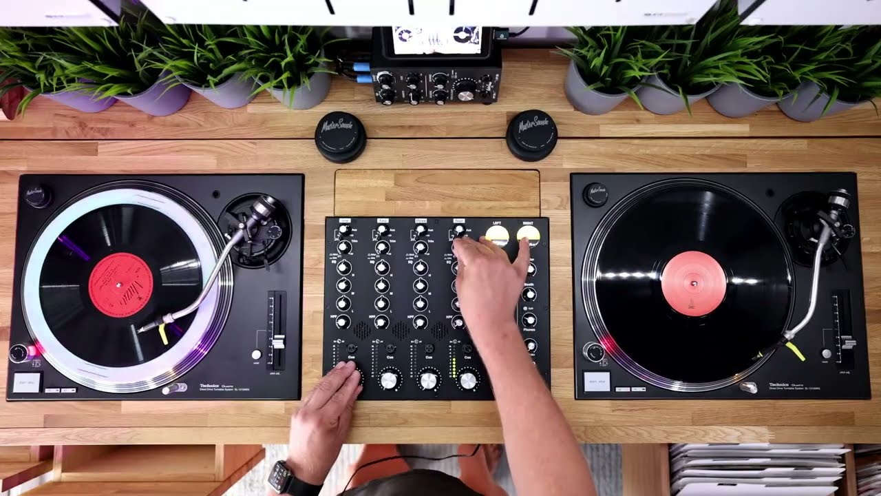 Deep & Minimal House Vinyl Only DJ Set