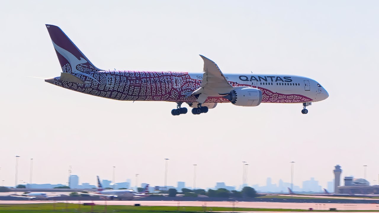 QANTAS 787 DREAMLINER Yam Dreaming Livery Landing at DFW Dallas Airport