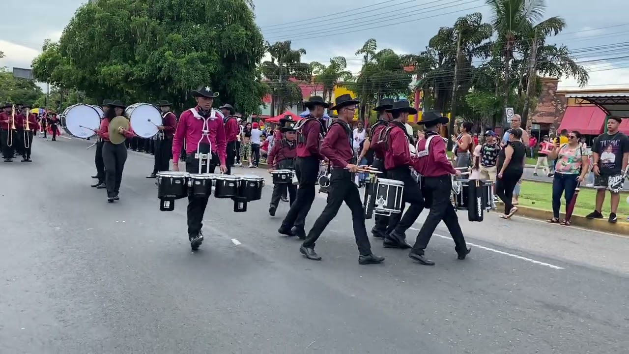 Percusión de MCO le puso el ritmo a desfile en Juan Díaz