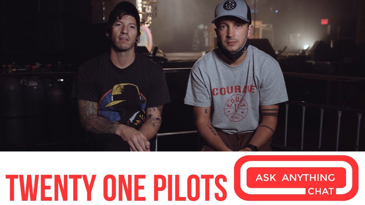Twenty One Pilots IN THE SAME ROOM TOGETHER
