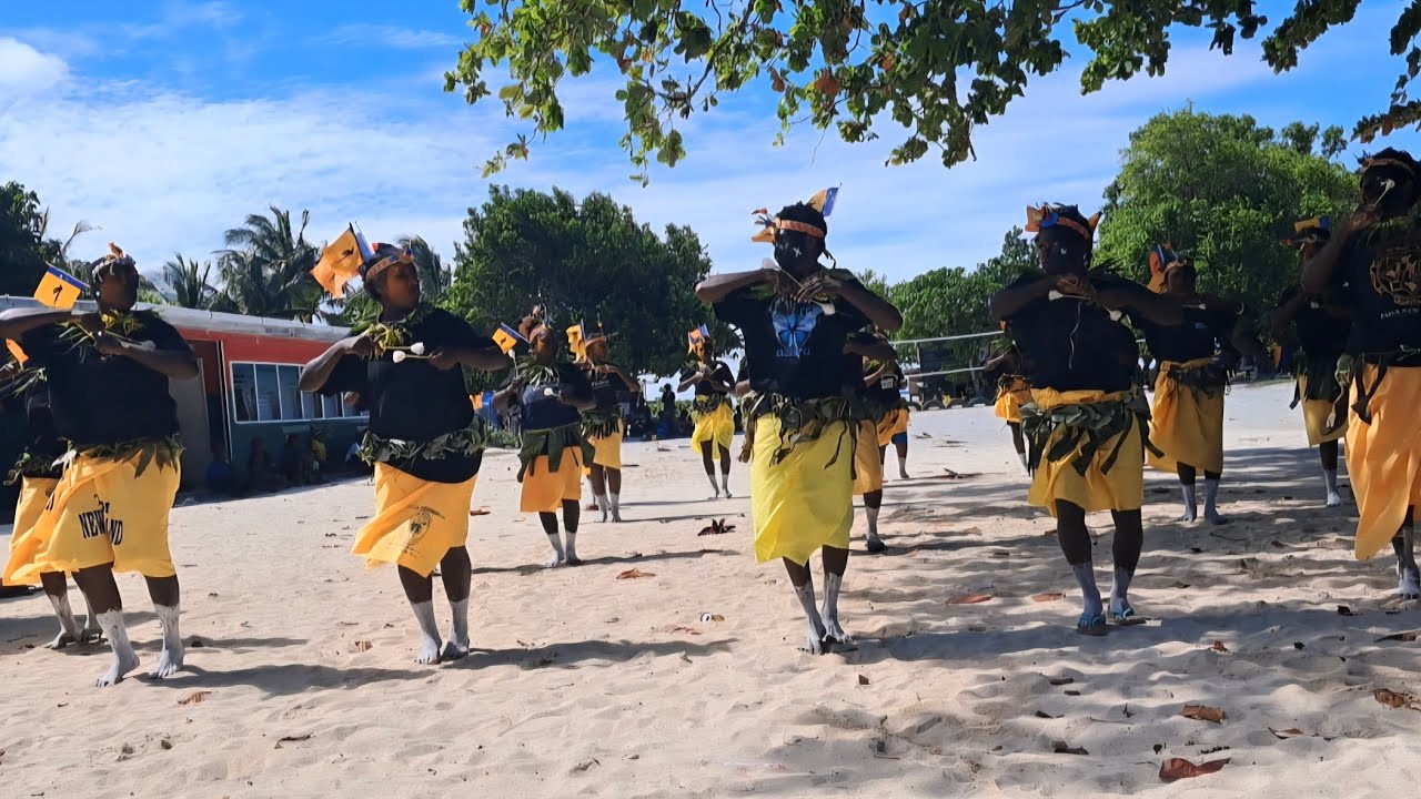 Gender Roles DEFIED in This Traditional Dance! 🌺