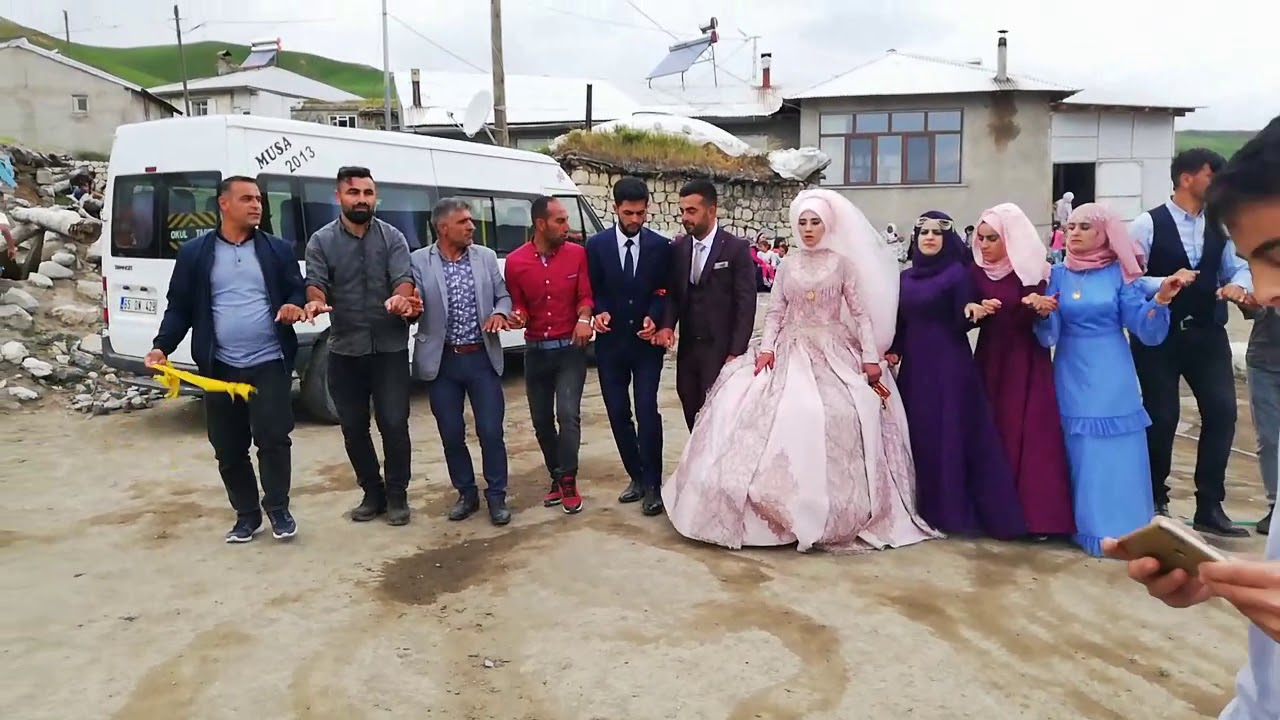 AĞRI AZRAİL KÖYÜ NİŞAN TÖRENİ AĞIR HALAY GRUP ZİLAN 2019