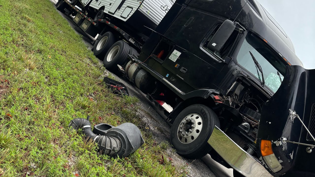 These RV Transport Breakdowns Are Going To Bankrupt Me…. +Pickup Truck vs Semi 