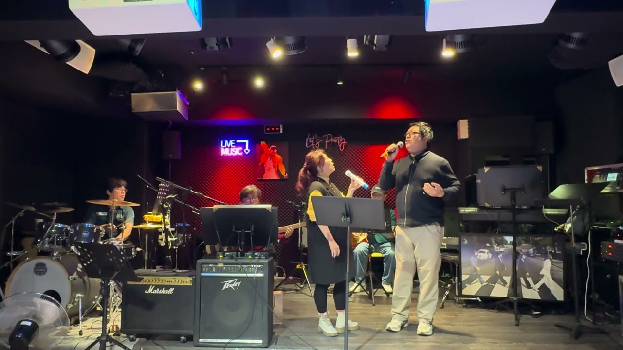 Somewhere out there cover by Bowen feat.Ellen @ESGlivebandmusic 
