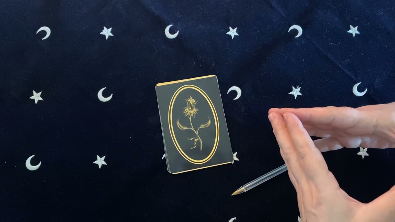 EL TAROT CLÁSICO SIGUE INVESTIGANDO MISTERIOS