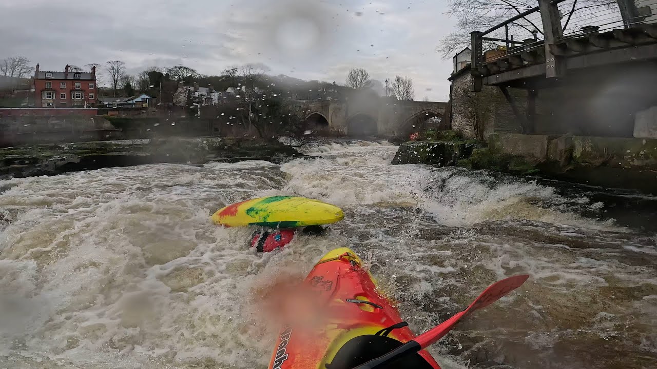 River Dee kayaking 1.3m big water  (wales trip day 1)