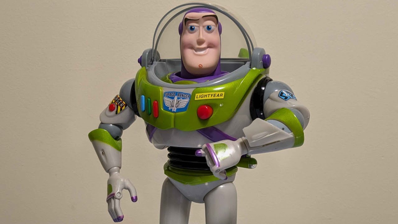 Disney Store 2012 2 Pack Buzz Lightyear Review