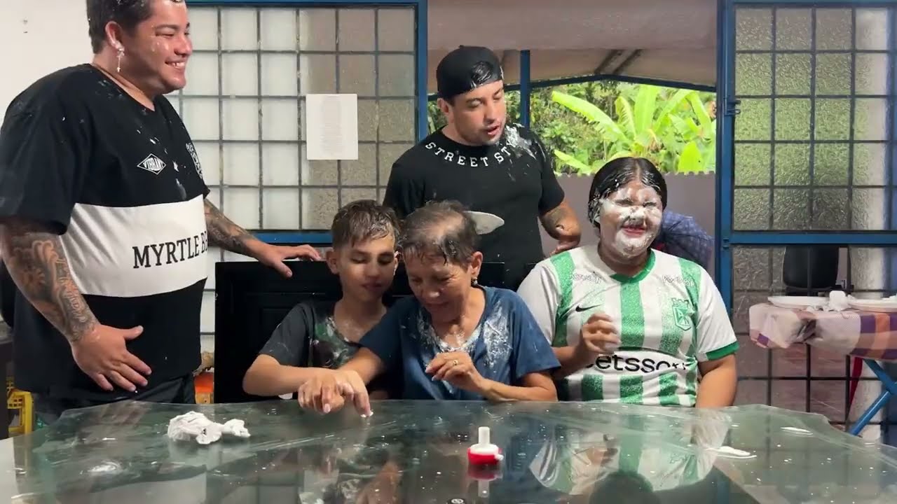 Quien conoce mas al otro?  EL QUE SE EQUIVOQUE...