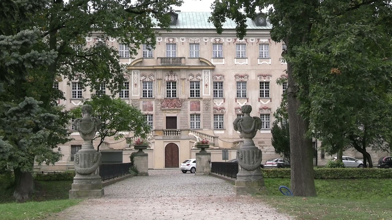 ZAMEK KRÓLEWSKI W RYDZYNIE