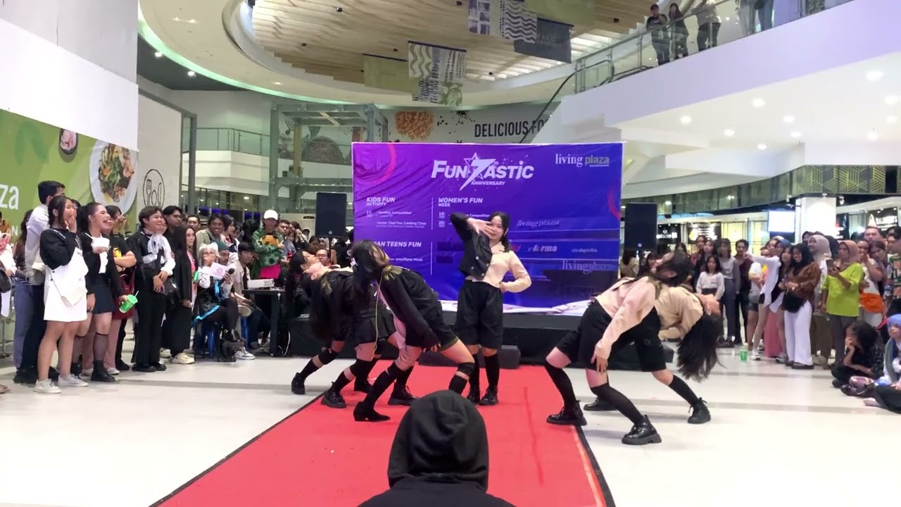 [240922] NMIXX - INTRO + SONAR + DANCE BREAK cover by MY'ROOKIE at Fun7astic living plaza