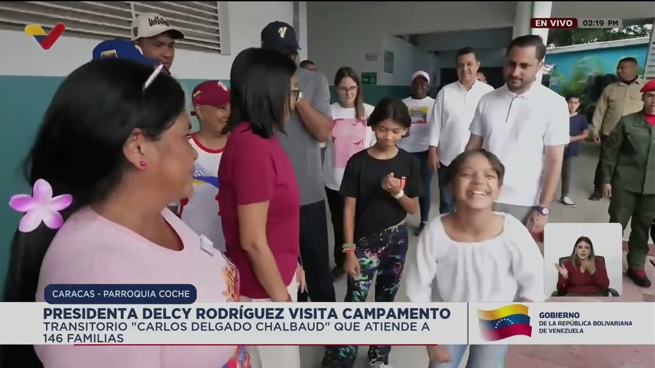 Delcy Rodr&iacute;guez visit&oacute; el campamento Carlos Delgado Chalbaud en Coche