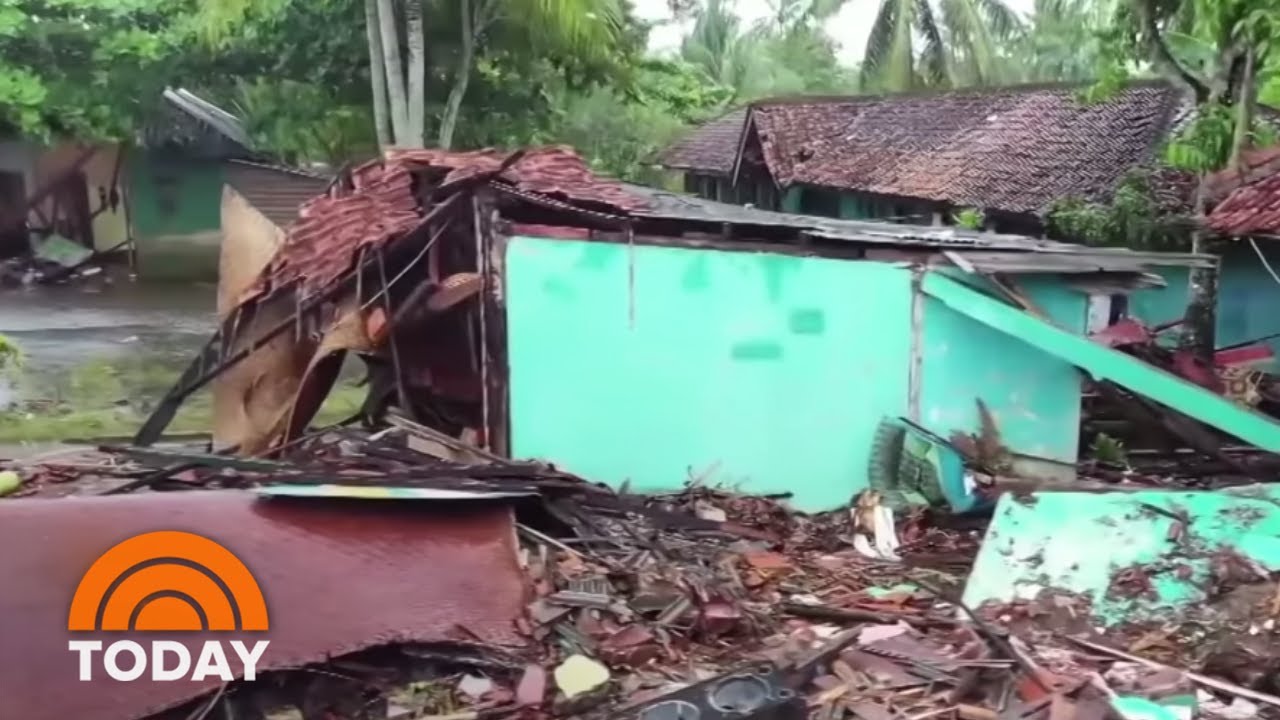 New Tsunami Warning Puts Indonesia On Edge | TODAY