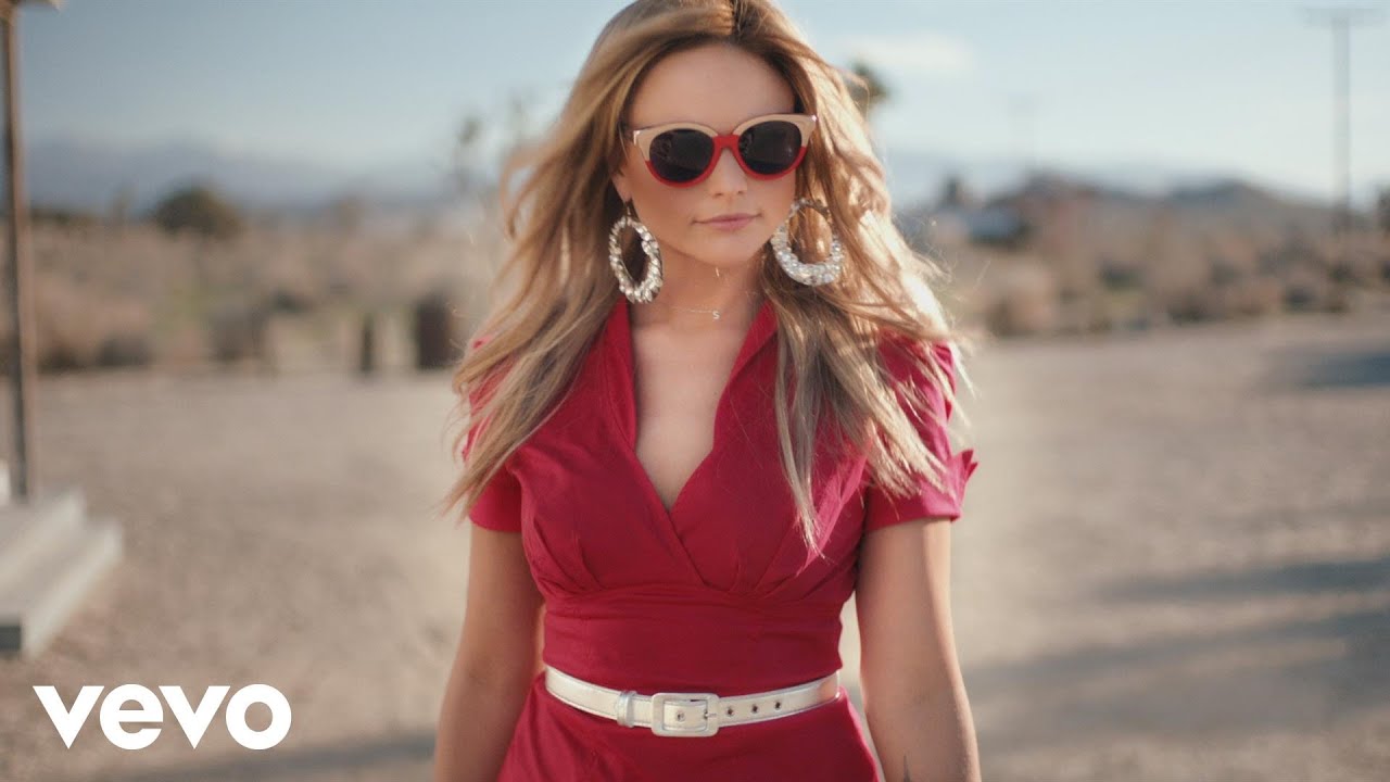 Miranda Lambert - Little Red Wagon (Official Video)