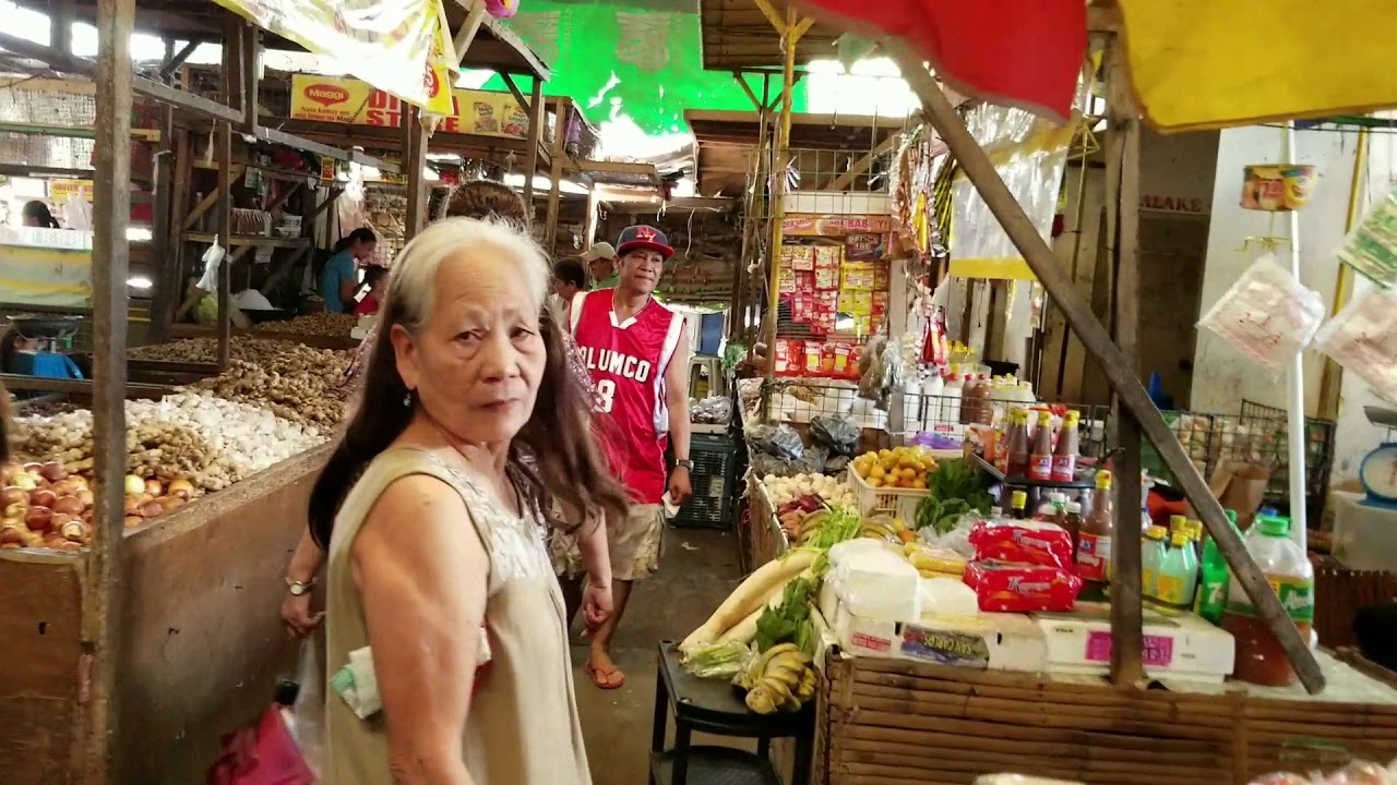GUIMBA STREET MARKET, GUIMBA, NUEVA ECIJA, PHILIPPINES, 2018!