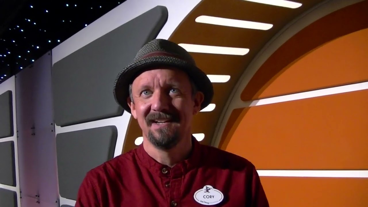 Characters and Story of the Galactic Starcruiser
