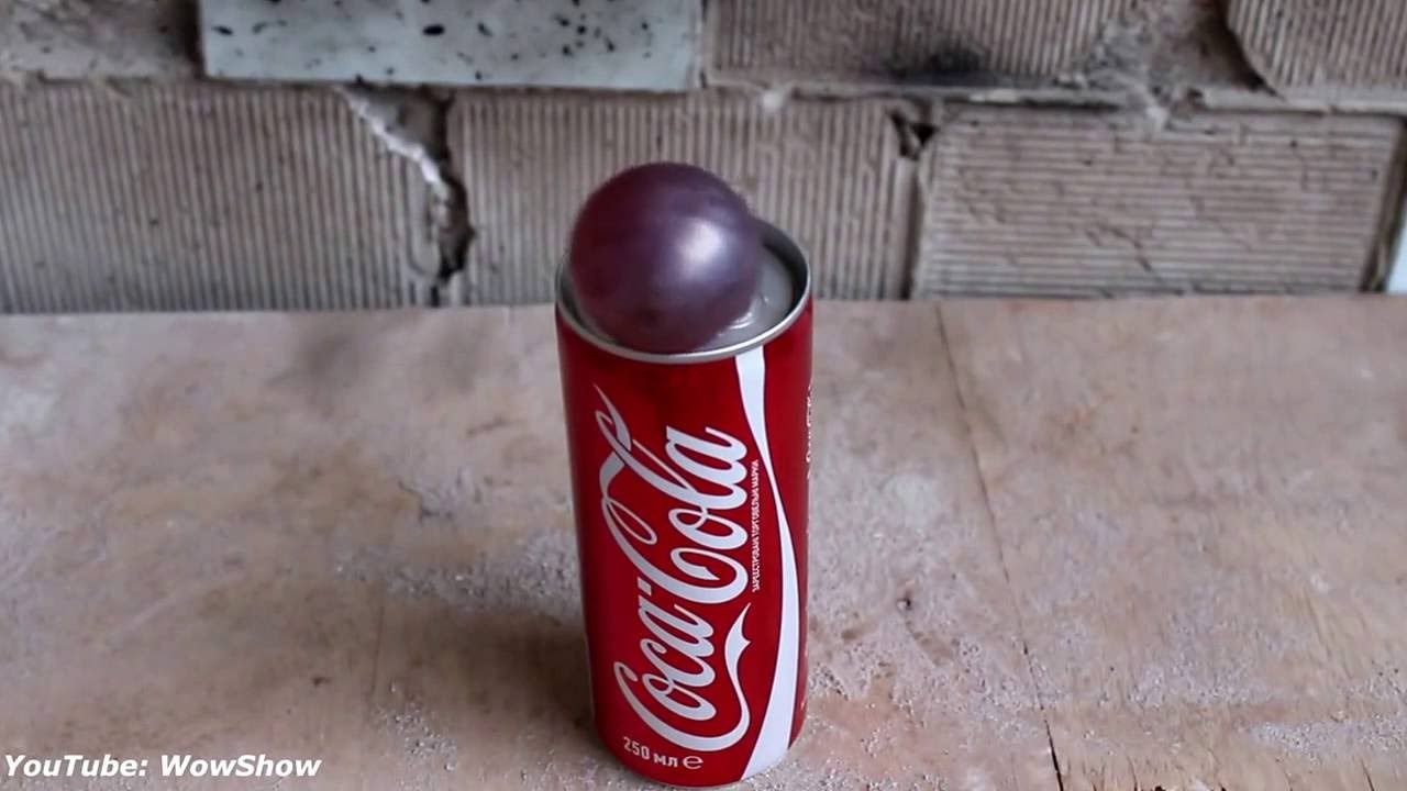 EXPERIMENT Glowing 700 degree metal ball VS COCA COLA