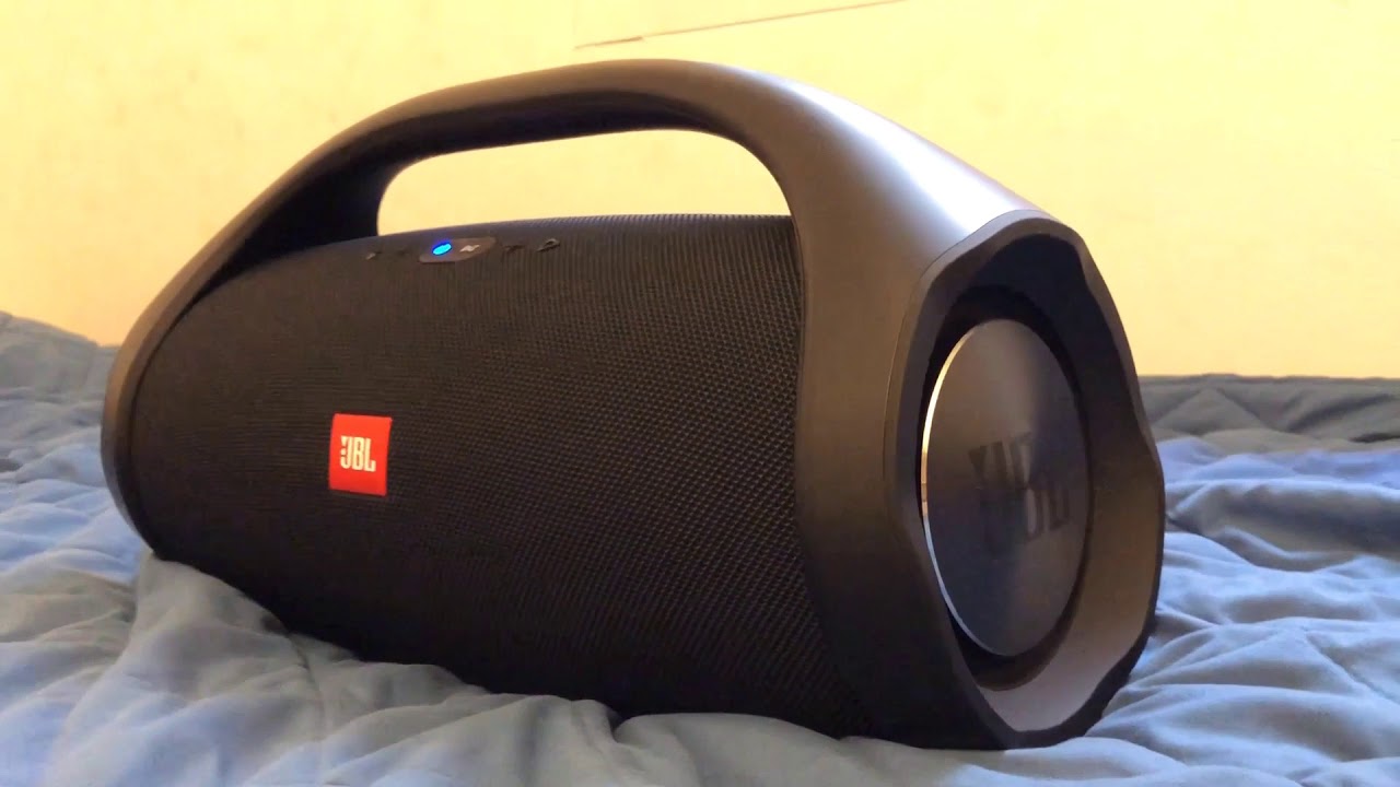 JBL BoomBox Bass test