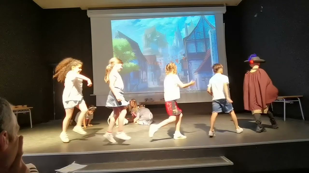 El Flautista d'Hamelí: Teatre 2n A 2022-23