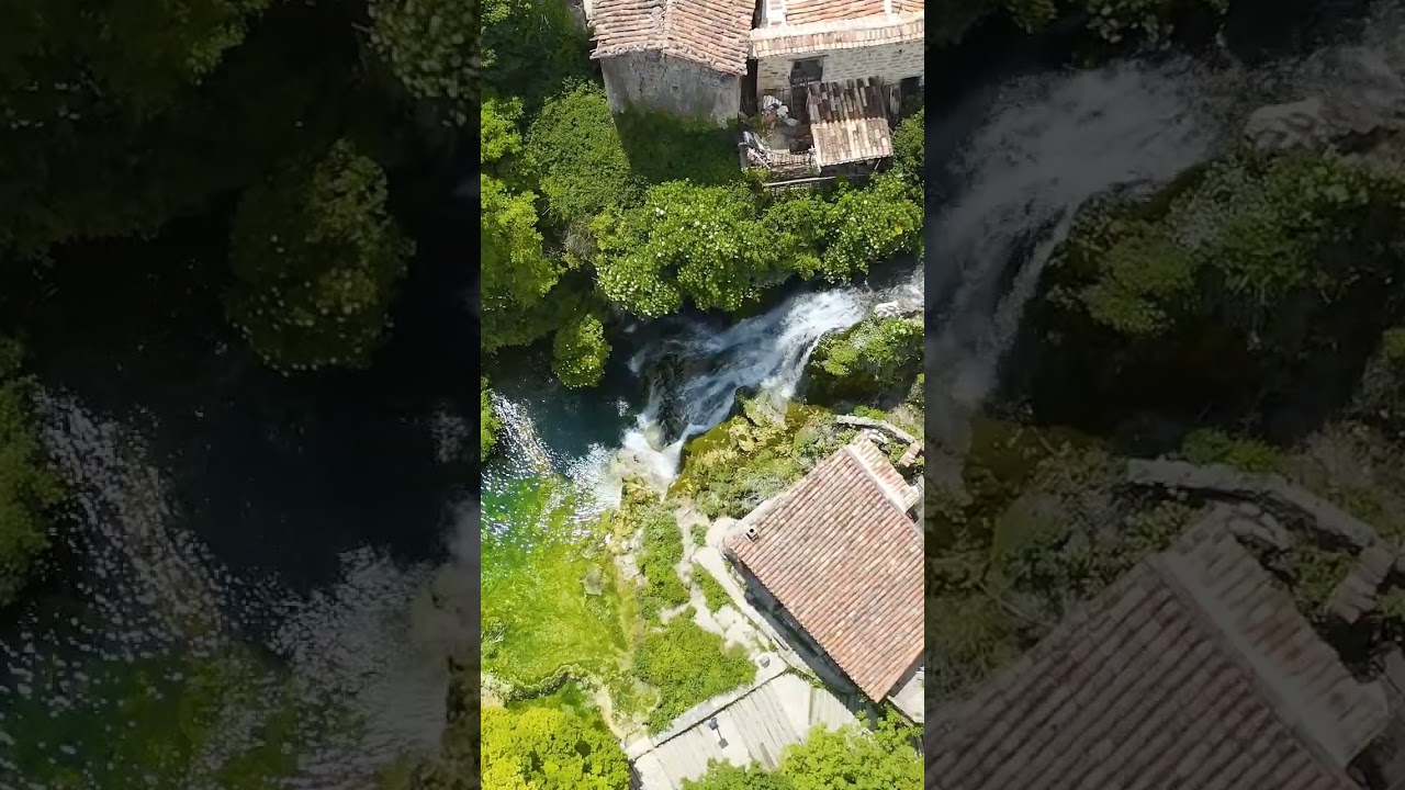 Orbaneja del Castillo y sus cataratas, Espa&ntilde;a.