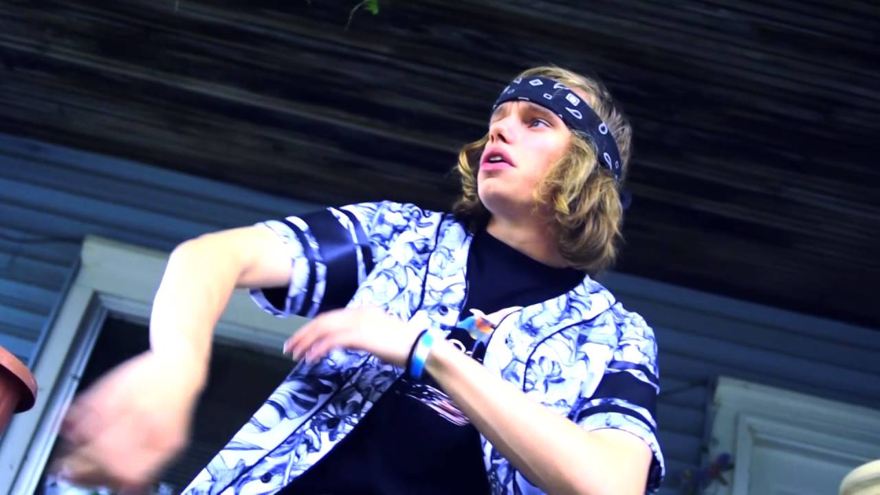 IcOnic- Apeform [Dir. Roscoe Reels]