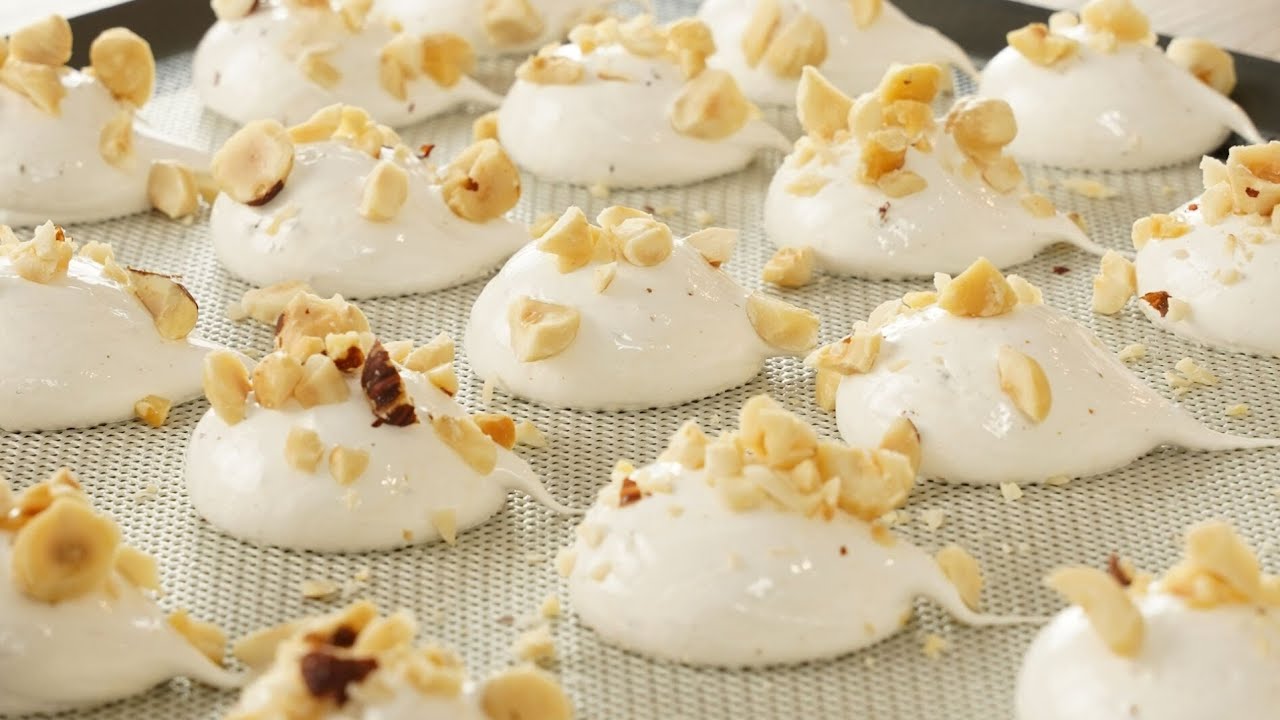Praline Meringue  (All the Tips and Tricks)