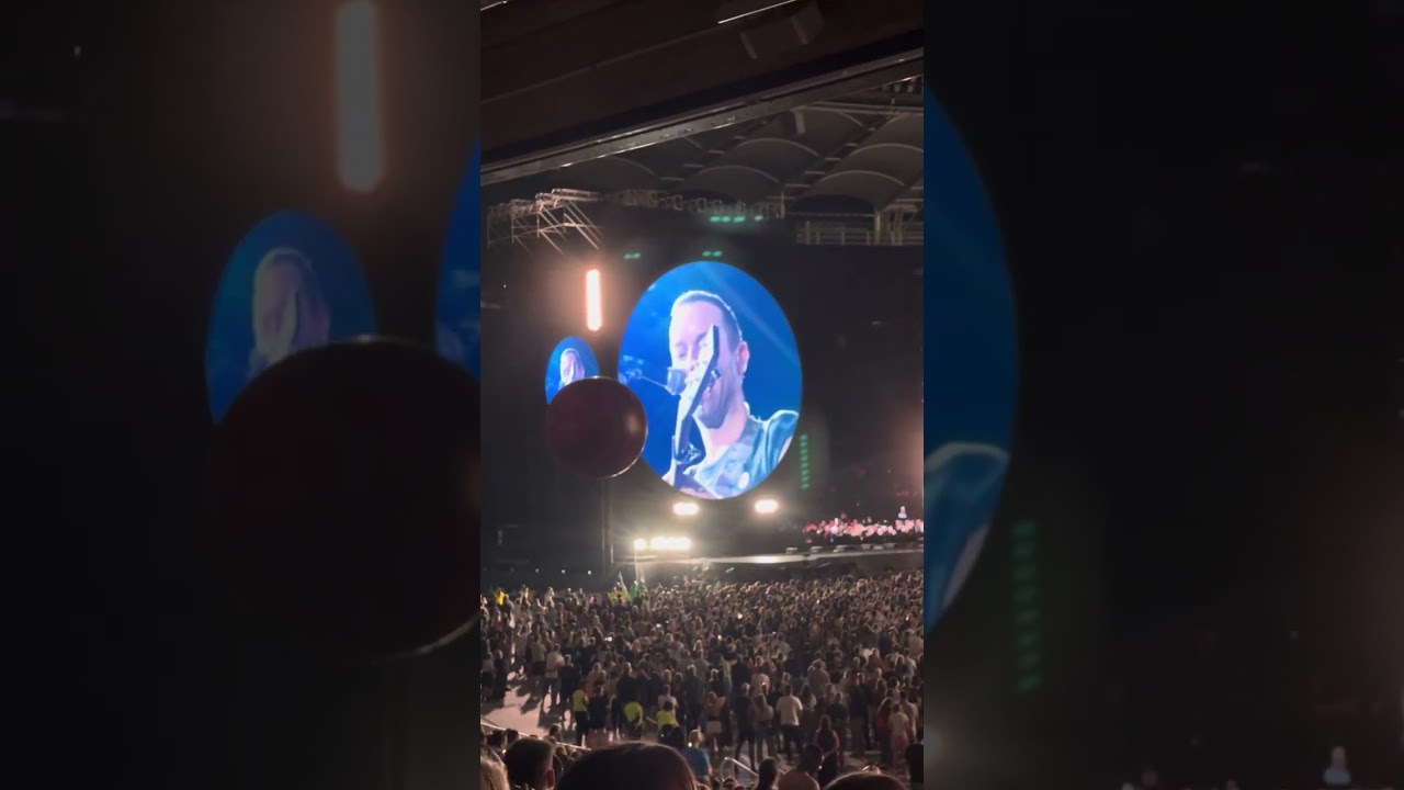 Tribute to Shane Warne by Chris Martin Coldplay #shanewarne #chrismartin #coldplay #fyp
