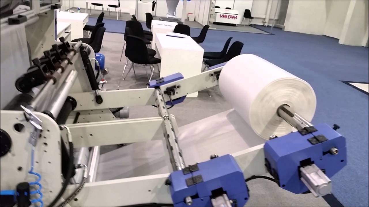 BS-1300 2L Bottom Seal Bag Making Machine at Plastimagen 2016 Mexico