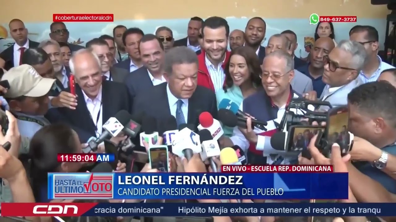 Leonel Fernández ejerce su derecho al voto