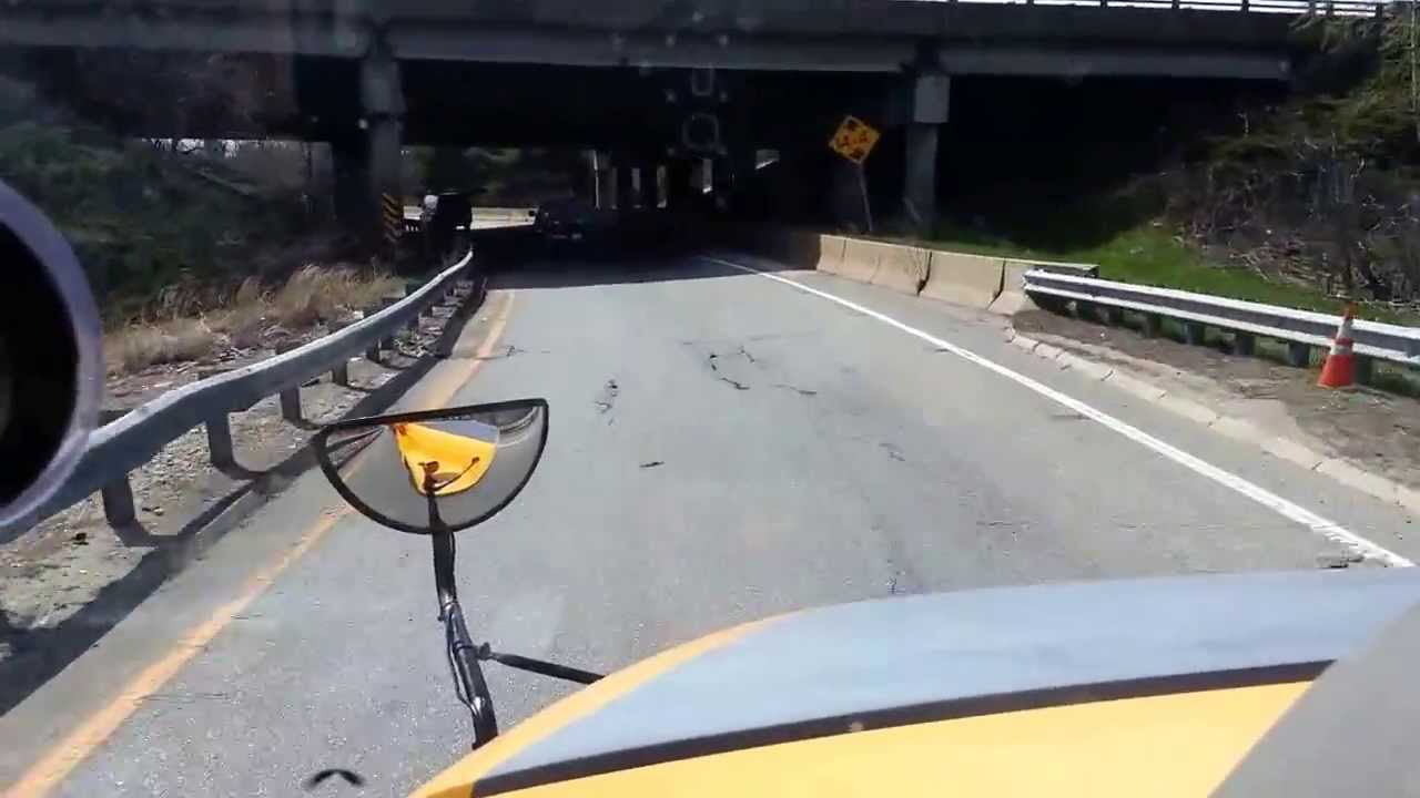 Highway drive 2005 Thomas FS 65 CAT C7