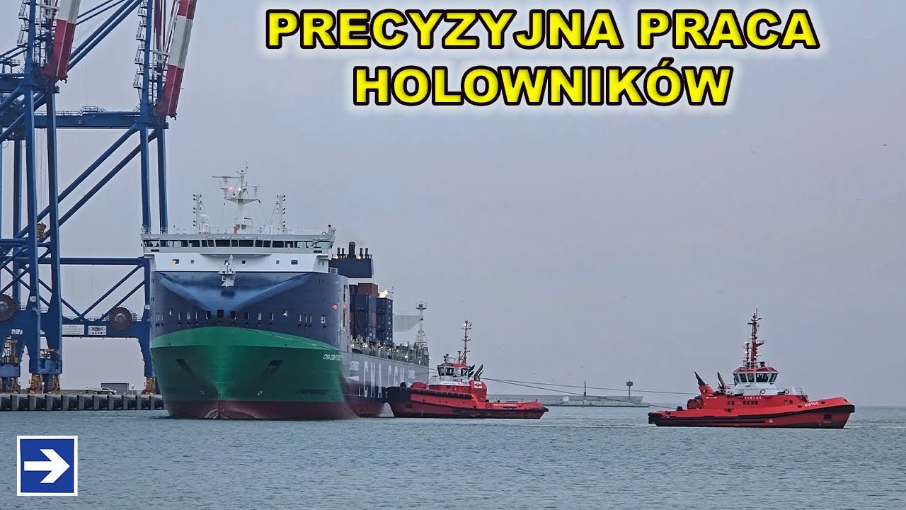 Pierwszy kontenerowiec zawinął do T3 - tak pracowały holowniki.