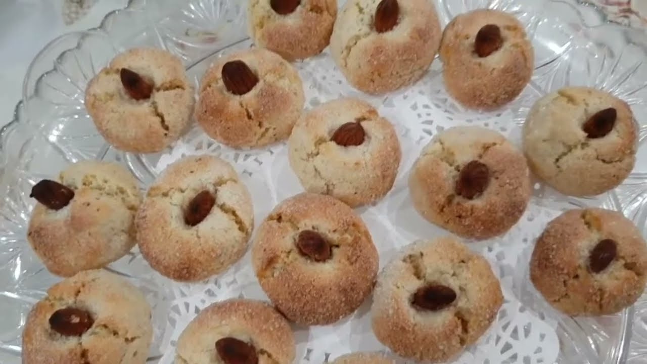 Biscotti con mandorle e arancia