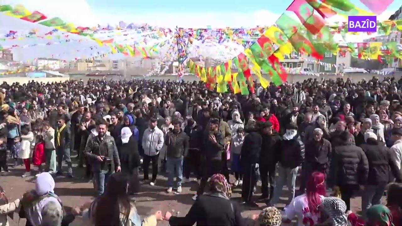 Em li Bazîd û Depê ne. “Özgürlük ve Demokrasi” şiarıyla Newroz ateşini yakıyoruz