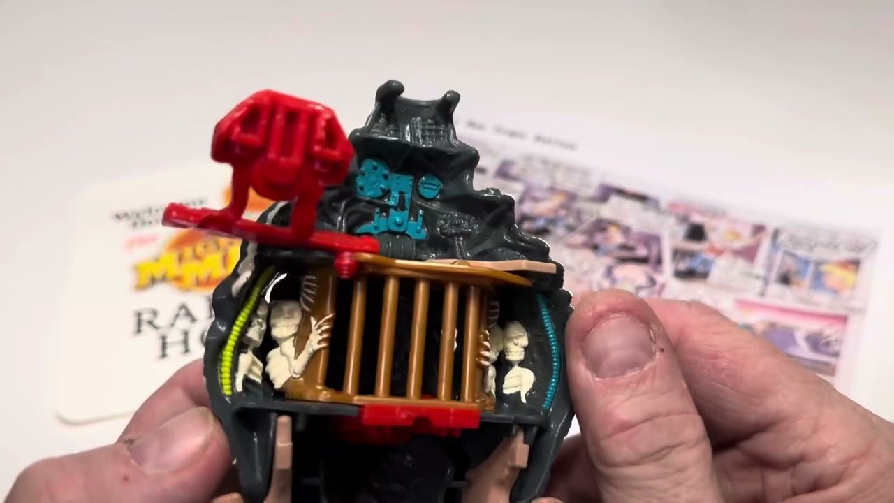 Mighty Max Traps Rattus - a Doom Zone Review