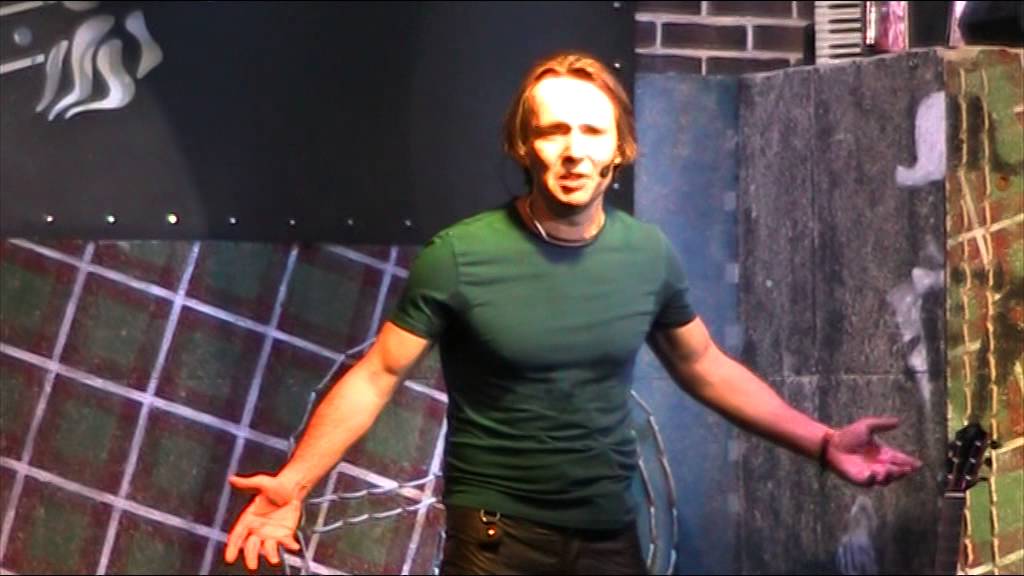 Антон Арцев - Стихи В. Маяковского (07.11.2015)