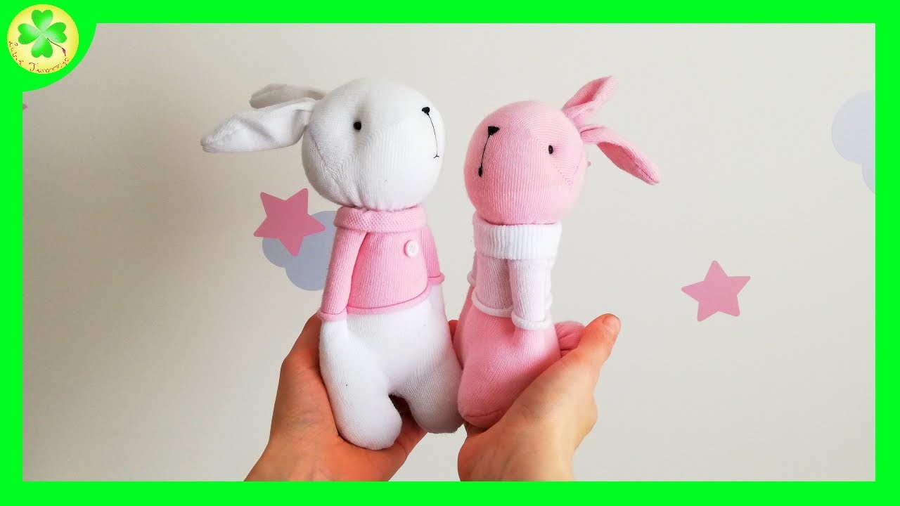 Как сделать: кролик из носков | DIY Учебник