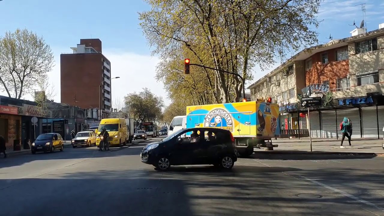 Av. 8 de Octubre,2020, Montevideo- Uruguay