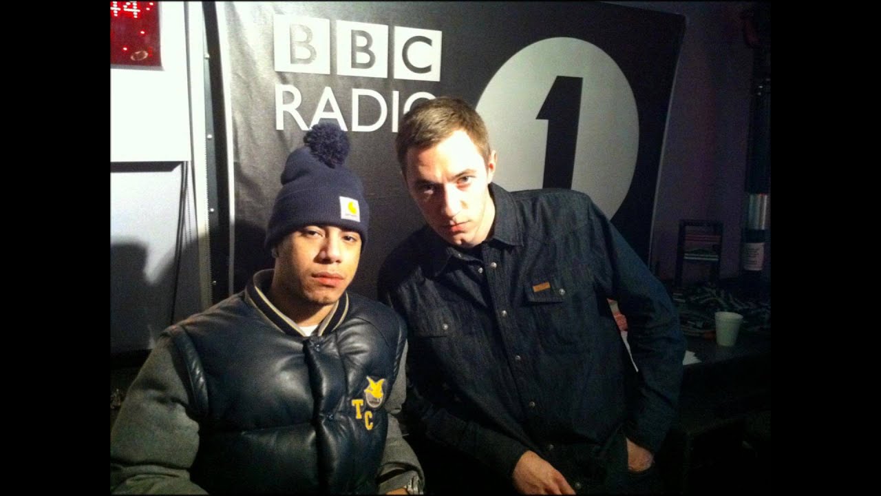 araabMUZIK LIVE BBC RADIO 1 08/12/2011 (Benjie B show) HQ HD