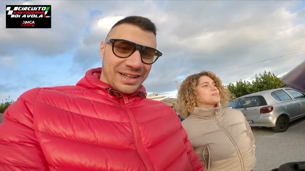 STO ROVINANDO LA MIA RAGAZZA 😆🤨... ANDIAMO SUI KART A NOLEGGIO!