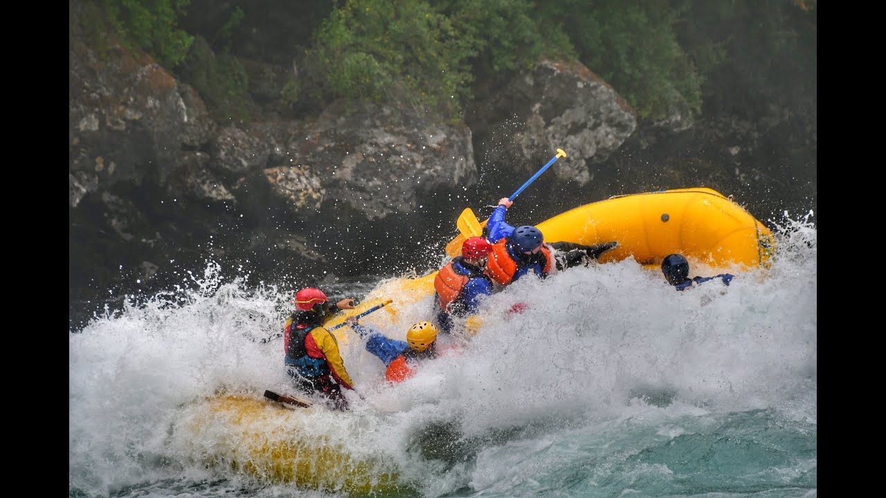 Caída en Rápido Mundaca - Rafting Río Futaleufú 28-01-23