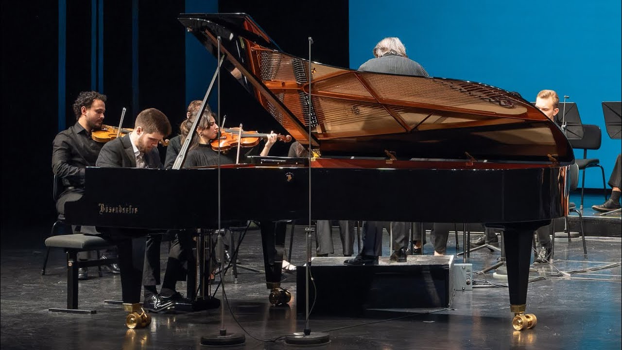 W. A. Mozart: Piano Concerto No. 9 in E-flat Major, K.271 - Bogdan Dugalić