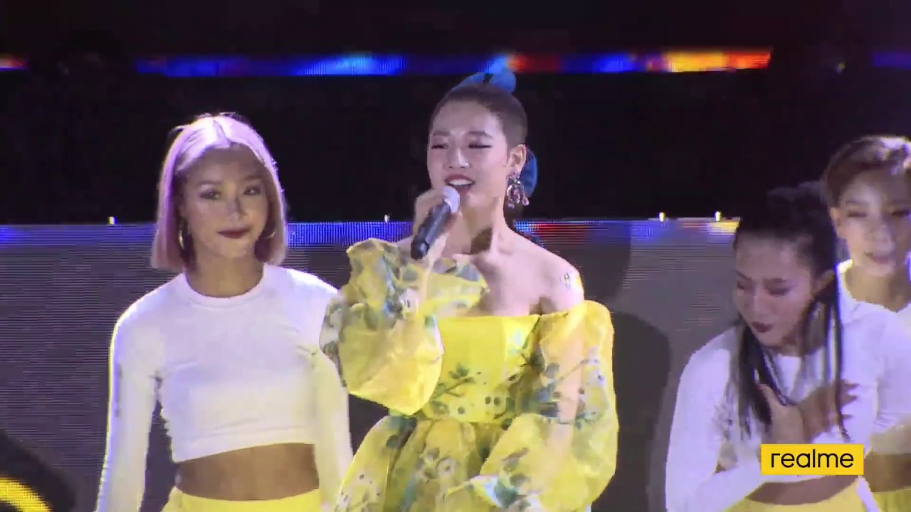 Amee | Trời giấu trời mang đi (Live) - Đại nhạc hội REALME CONNECTION